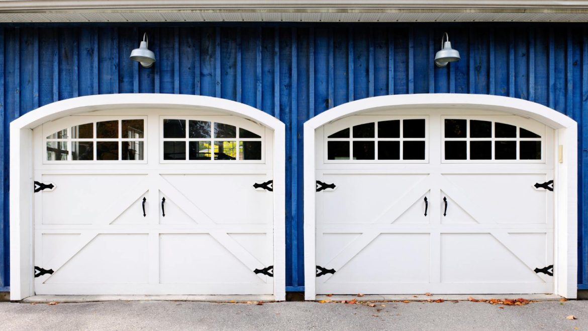 The-Best-Type-of-Window-for-Your-Garage